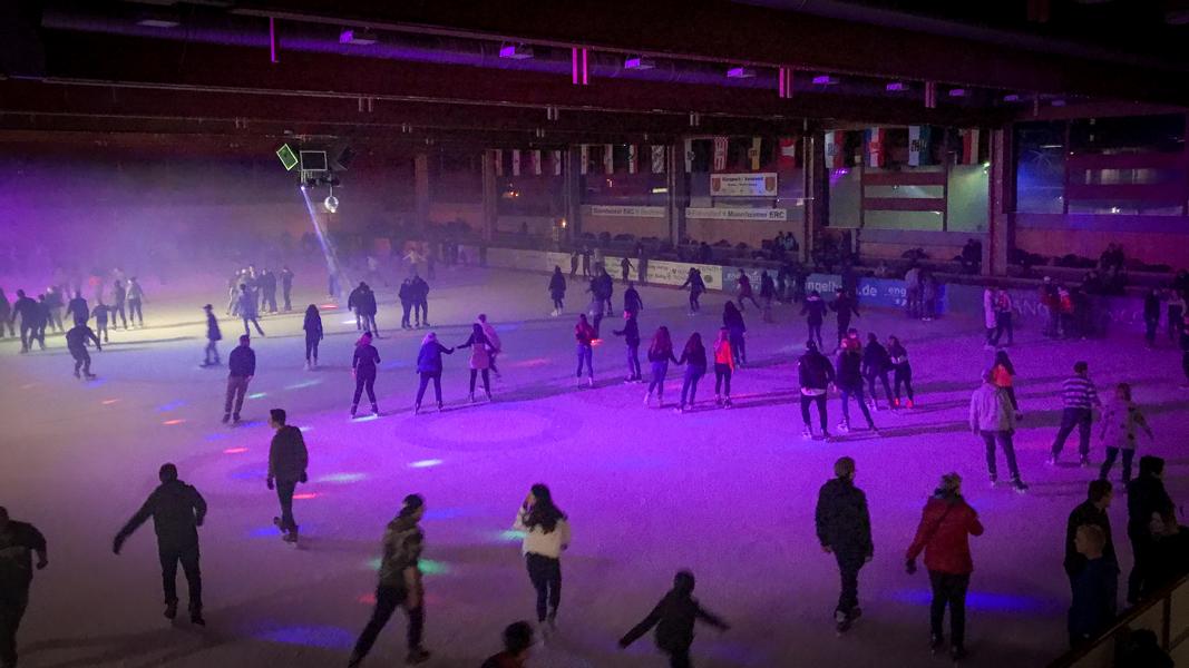 Mannheim: Eisdiscos im Eissportzentrum Herzogenried läuten das Saisonfinale ein