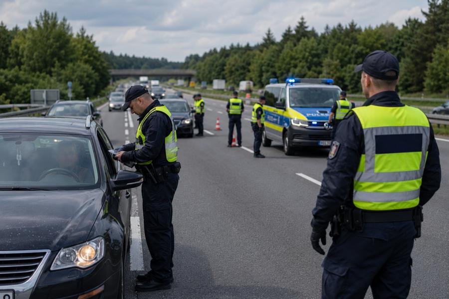 Südhessen: Großkontrolle auf Autobahnen – Fahnder leiten zwölf Ermittlungsverfahren ein