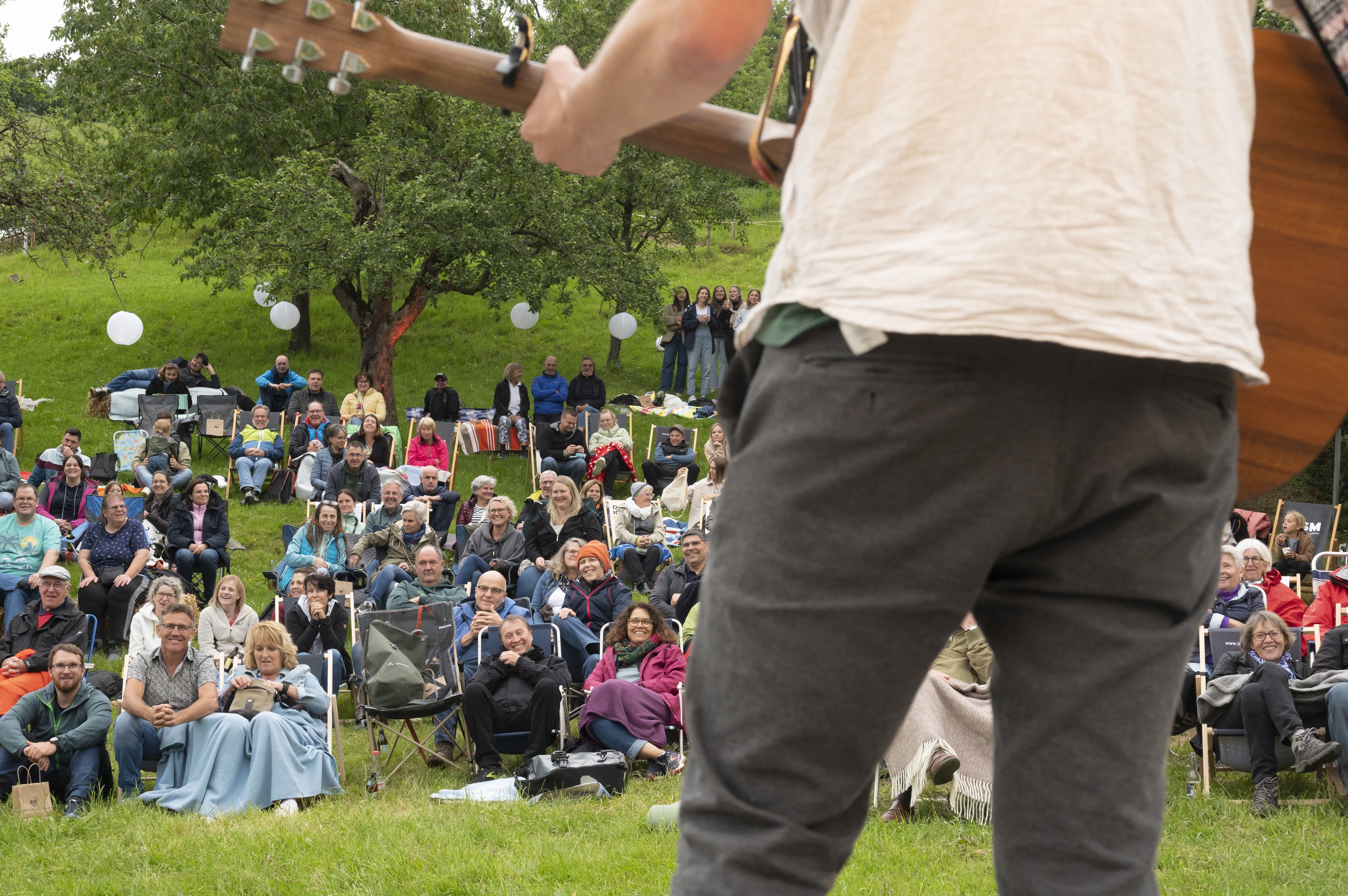 TMBW / Udo Bernhart DIE NEUE HOFMUSIK Wenn über den Wiesen des Dreisamtals laute Musik erklingt, findet wahrscheinlich ein Bauernhofkonzert statt. Wie auf dem Fußenthomashof in Stegen.