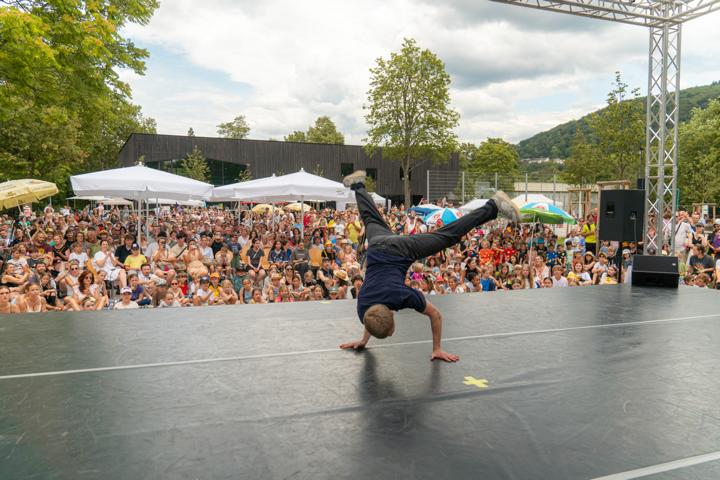 Emil Linnebach Großes Sommerfest im Haus der Jugend am Sonntag, 27. Juli