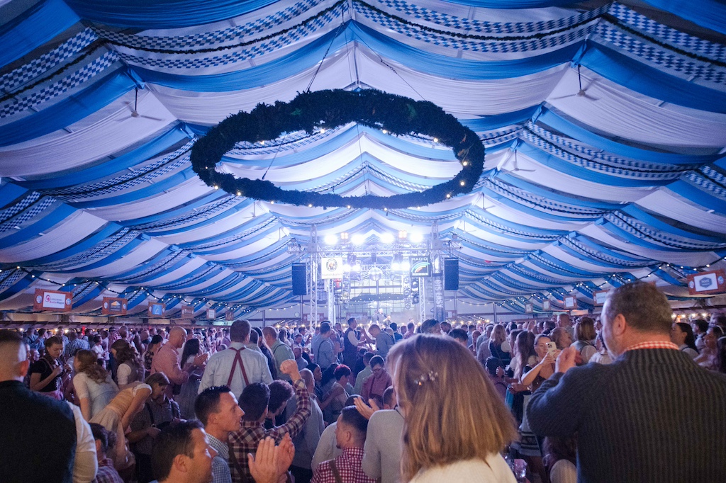 Stimmungsrekord beim Mannheimer Oktoberfest - Vorverkauf für 2025 startet bereits am 11.11.24 