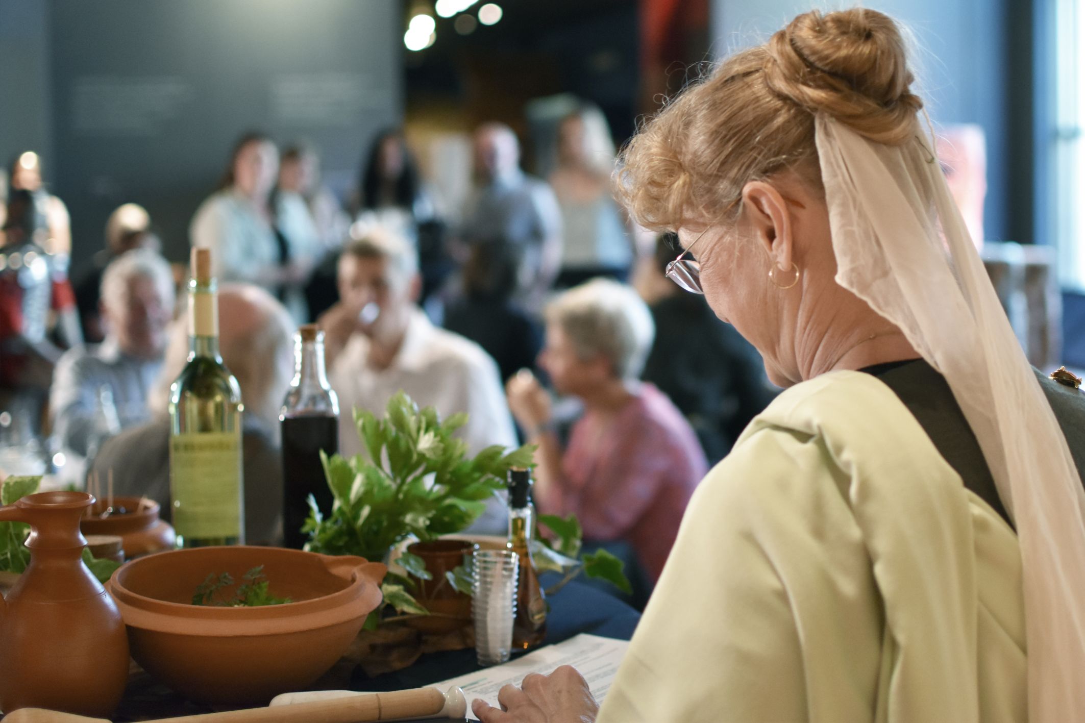 Genussvolles Begleitprogramm  Weinprobe, Familien-Führungen und vieles mehr zur großen Sonderausstellung „Essen und Trinken“