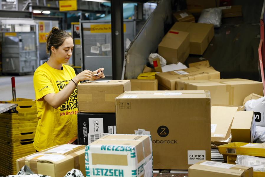 Speyer: Paketzentrum stellt sich auf Rekordmenge von 600.000 Sendungen ein