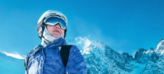 Europa: Ohne Helm auf der Skipiste – das kann richtig teuer werden
