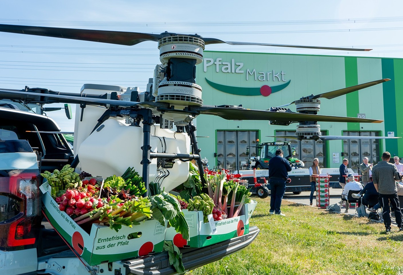 Zum offiziellen Start der heimischen Frischgemüse-Saison ist der Erntekorb bei Pfalzmarkt eG prall gefüllt