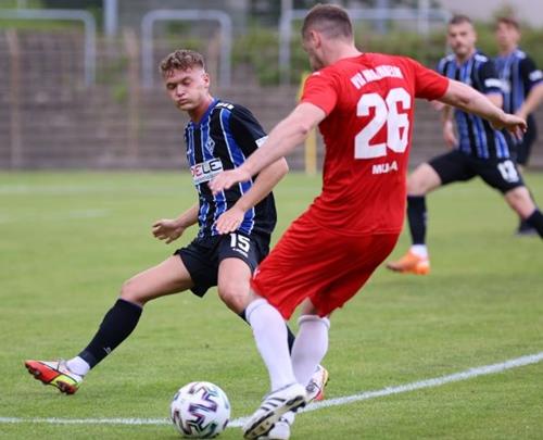 (Foto: Ed. Nohe) Das Mannheimer "Stadtderby" ging mit 2:1 an die Waldhöfer U23 8b466ba0 Copy