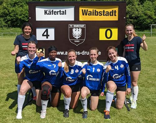 (Foto: TVK) Gelungener Saisonauftakt für die Käfertaler Faustballerinnen Frauen Mannschaft Copy