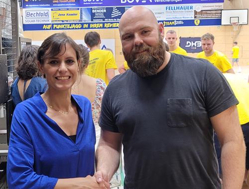 (Foto: RNL) Löwen-Geschäftsführerin Jennifer Kettemann und Michael Jacobsen Jacobsen