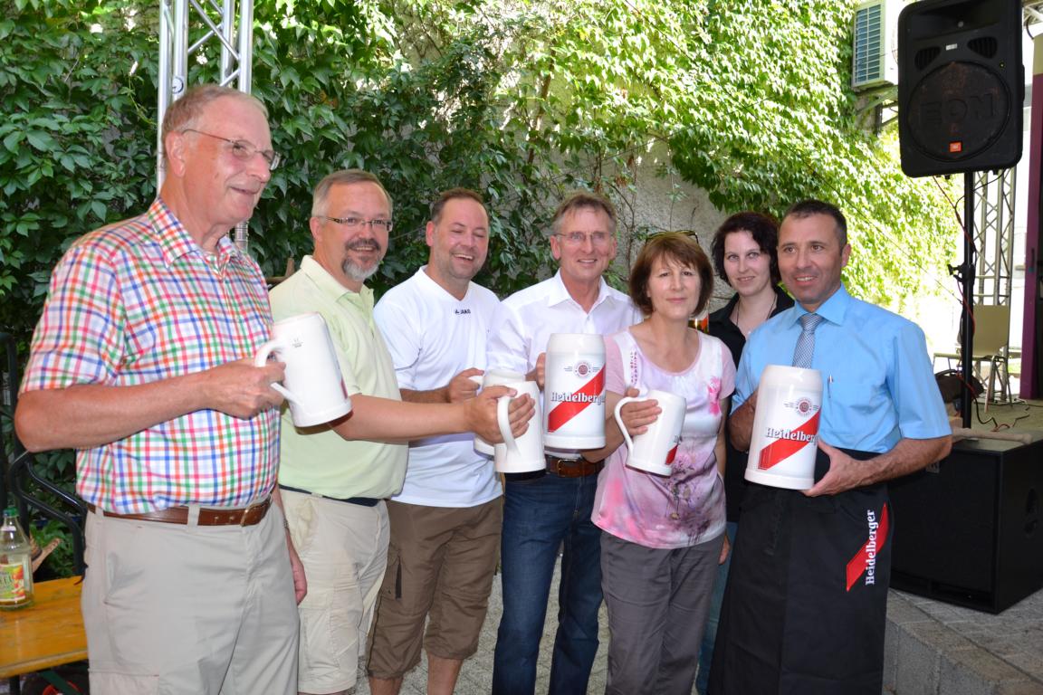 K1024 Stadtfest 2014 Anstoßen mit den Honorationen