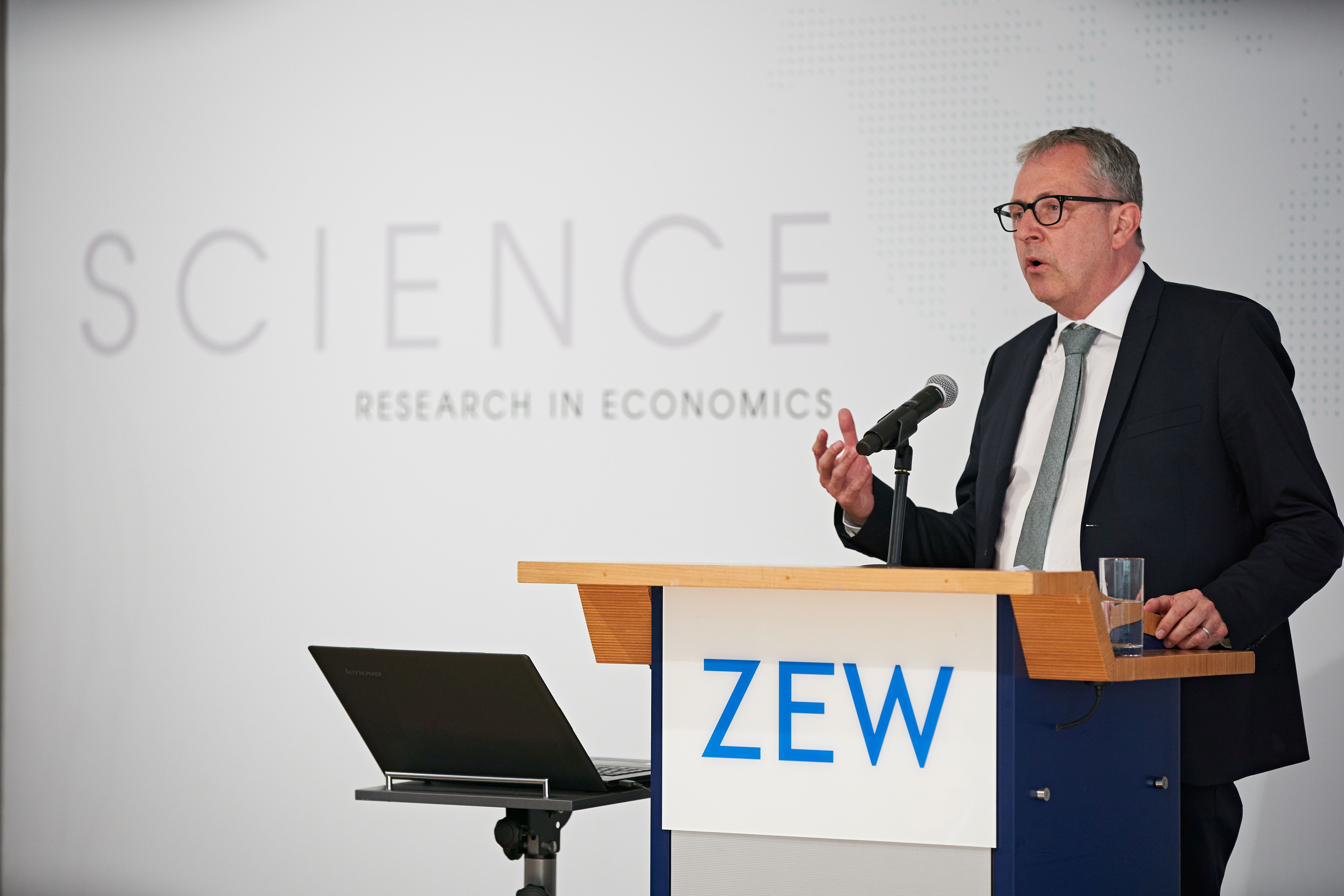 Stadt Mannheim, Bild: Ben van Skyhawk/Elmar Witt 2019 06 03 ZEW ECWI SEWOB