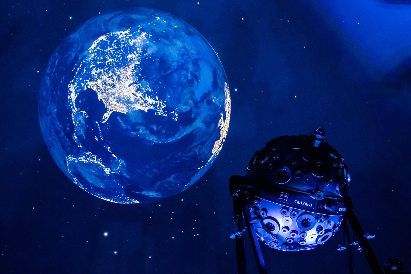 Planetarium2018181600x1067pixChristianGaier