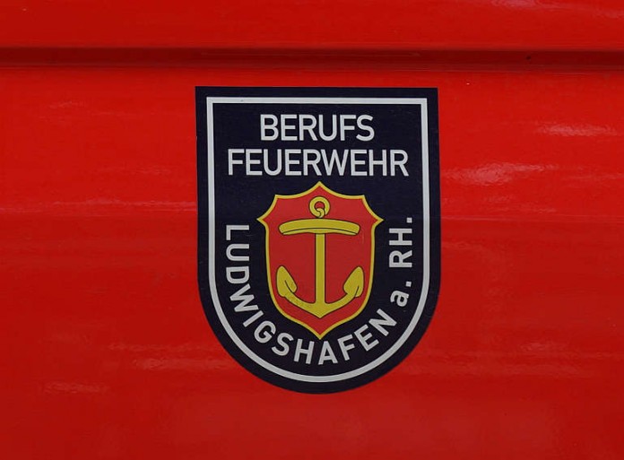 img 158102 feuerwehr ludwigshafen 003 0 696x513