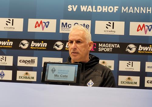 (Foto: SpoWo) Waldhof-Trainer Christian Neidhart vor der Partie gegen Osnabrück NeidOsn