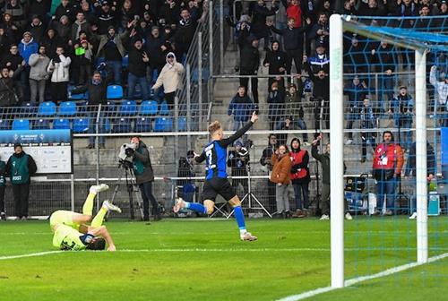 (Foto: PIX/M.Ruffler) Die Entscheidung - das 3:1 durch Dominik Kother SVW18602