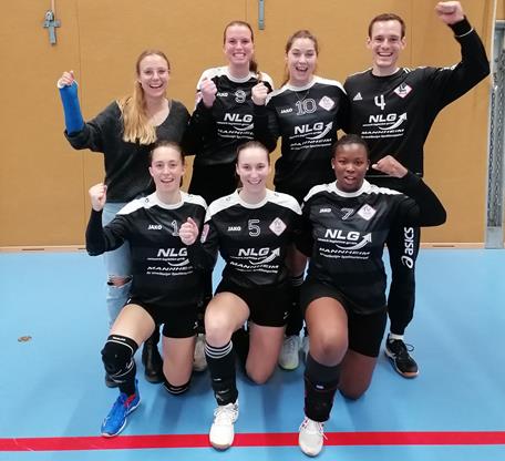 (Foto: W.Neuberth) Die TVK-Faustball-Damen spielten ein erfolgreiches Turnier TVKMäd