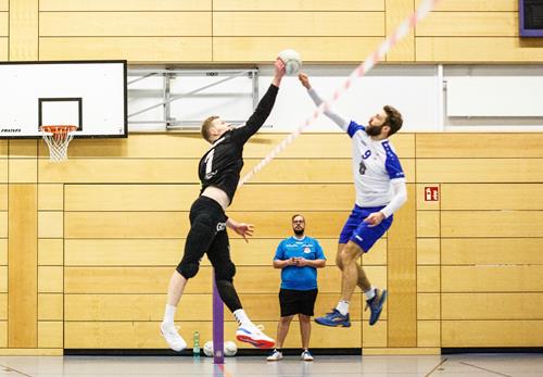 (Foto: W.Neuberth) Zwei Nationalspieler im direkten Duell - P. Thomas und N. Trinemeier TVKTVP1