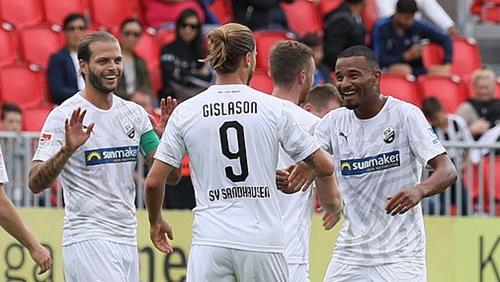 (Foto: SVS) Der SV Sandhausen freut sich über einen Punkt in Kiel. csm Slider Vorbericht KSVSVS a13f28d070 Copy