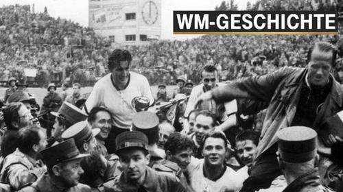 kapitaen fritz walter m und trainer sepp herberger r nach dem finalsieg ueber ungarn der wm titel versetzte deutschland in den ausnahmezustand Copy