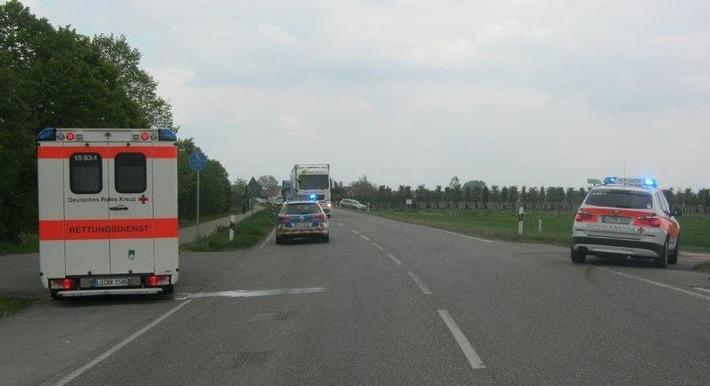 pol pdnw neustadt 81 jaehriger radfahrer faehrt ungebremst vom feldweg in den fliessenden verkehr